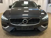 Gebraucht Volvo V60 Inscription 190 PS (139 kW) 2021 Grau Kombi