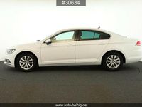 Gebraucht VW Passat Comfortline 150 PS (110 kW) 2017 Weiß Limousine