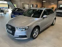 Używany Audi A3 Comfort 150 KM (110 kW) 2018 Srebrny Sedan/Limuzyna