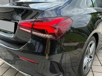 Gebraucht Mercedes A200 AMG line 163 PS (119 kW) 2022 Schwarz Limousine