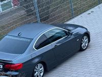 Gebraucht BMW 320 184 PS (135 kW) 2012 Grau Coupé