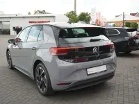 Gebraucht VW ID.3 Pro Performance 150 kW (204 PS) 2023 Mondsteingrau Kleinwagen