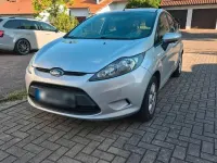 Gebraucht Ford Fiesta 82 PS (60 kW) 2011 Silber Kleinwagen