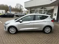Gebraucht Ford Fiesta Cool & Connect 101 PS (74 kW) 2022 Silber Limousine