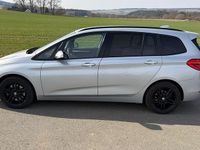 Gebraucht BMW 218 Gran Tourer 150 PS (110 kW) 2019 Silber Van / Kleinbus