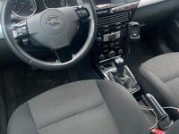 Second-hand Opel Astra 110 CP (80 kW) 2010 Negru Break