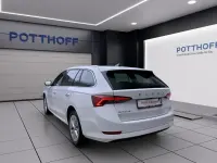 Gebraucht Skoda Octavia Style 116 PS (85 kW) 2023 Candyweiss Kombi