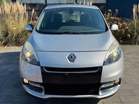 Gebraucht Renault Scénic 110 PS (80 kW) 2012 Silber Van / Kleinbus