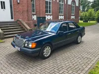 Gebraucht Mercedes E230 132 PS (97 kW) 1989 Blau Limousine