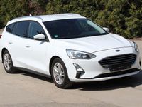 Używany Ford Focus Cool & Connect 150 KM (110 kW) 2019 Biały Kombi