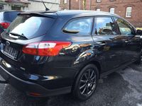 Usado Ford Focus SYNC Edition 125 CV (91 kW) 2014 Negro Familiar