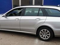 Gebraucht Mercedes E250 204 PS (150 kW) 2012 Silber Kombi