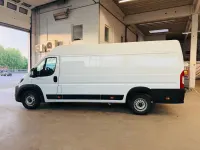 Gebraucht Peugeot Boxer 179 PS (131 kW) 2025 Weiß Van