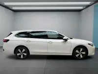 Gebraucht VW Passat 150 PS (110 kW) 2026 Weiß Kombi