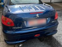Gebraucht Peugeot 206 CC 108 PS (79 kW) 2005 Blau Cabrio