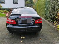 Gebraucht Mercedes E250 204 PS (150 kW) 2009 Schwarz Coupé