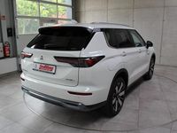 Neu Mitsubishi Outlander P-HEV Select 306 PS (225 kW) 2026 Weiß SUV