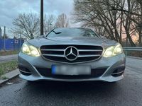 Gebraucht Mercedes E220 Edition 170 PS (125 kW) 2014 Grau Kombi