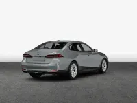 Neu BMW 530e Performance 299 PS (219 kW) 2026 M brooklyn grau metallic Limousine