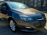 Gebraucht Opel Astra Active 100 PS (73 kW) 2013 Grau Limousine