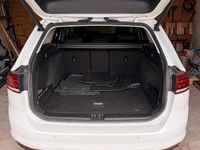 Gebraucht VW Passat 150 PS (110 kW) 2020 Weiß Kombi