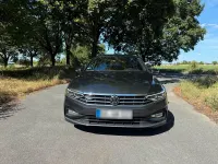 Gebraucht VW Passat R-line 150 PS (110 kW) 2022 Grau Kombi