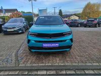 Neu Opel Mokka 136 PS (100 kW) 2025 Tropikalgrünmetallic SUV