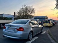 Gebraucht BMW 320 150 PS (110 kW) 2005 Silber Coupé