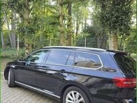 Gebraucht VW Passat Highline 239 PS (175 kW) 2015 Schwarz Kombi