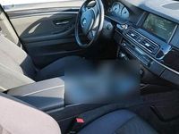 Gebraucht BMW 520 184 PS (135 kW) 2014 Schwarz Kombi