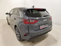 Neu Kia Ceed Style 140 PS (102 kW) 2025 Dark penta metal Kleinwagen