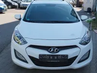 Gebraucht Hyundai i30 Edition 99 PS (72 kW) 2013 Weiß Limousine