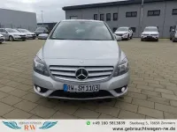 Gebraucht Mercedes B180 109 PS (80 kW) 2012 Silber Kleinwagen