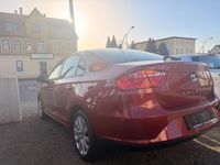 Gebraucht Seat Toledo 4You 105 PS (77 kW) 2015 Rot Limousine