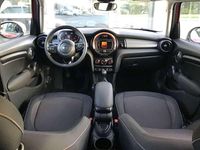 Gebraucht Mini Cooper Essential 136 PS (100 kW) 2020 Rot Kleinwagen