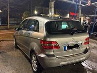 Gebraucht Mercedes B200 140 PS (102 kW) 2008 Grau Van / Kleinbus