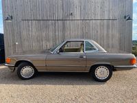 Gebraucht Mercedes 560 231 PS (169 kW) 1987 Gold Cabrio