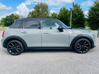 Gebraucht Mini Cooper D 116 PS (85 kW) 2019 Grau metallic moonwalk grey (metallic)grau Kleinwagen