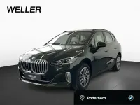 Gebraucht BMW 223 Active Tourer Luxury Line 211 PS (155 kW) 2025 Sanremo green metallic (grün) Van / Kleinbus