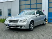 Gebraucht Mercedes E240 177 PS (130 kW) 2003 Silber Limousine
