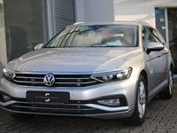 Gebraucht VW Passat Elegance 150 PS (110 kW) 2020 Reflexsilber Kombi