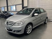 Gebraucht Mercedes B180 109 PS (80 kW) 2011 Silber Van / Kleinbus