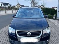 Gebraucht VW Touran 105 PS (77 kW) 2010 Schwarz Van / Kleinbus