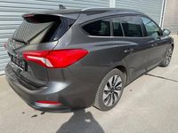 Gebraucht Ford Focus Cool & Connect 125 PS (91 kW) 2018 Grau Kombi
