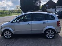 gebraucht Audi A2 Schaltung 5 Gang 1.4 Motor Benzin / TÜV Neu