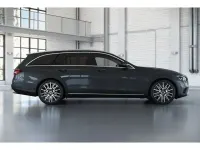 Gebraucht Mercedes E400 330 PS (242 kW) 2022 Grau Kombi