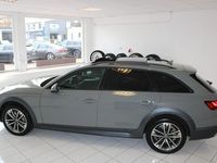 Gebraucht Audi A4 Allroad Basis 190 PS (139 kW) 2020 Grau Kombi