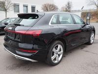 Gebraucht Audi e-tron S-Line 300 kW (408 PS) 2022 Schwarz SUV