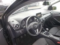 Gebraucht Mercedes B180 122 PS (89 kW) 2012 Schwarz Van / Kleinbus