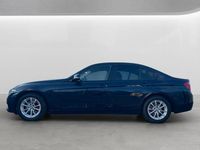 Gebraucht BMW 320 Advantage 190 PS (139 kW) 2015 Blau Limousine